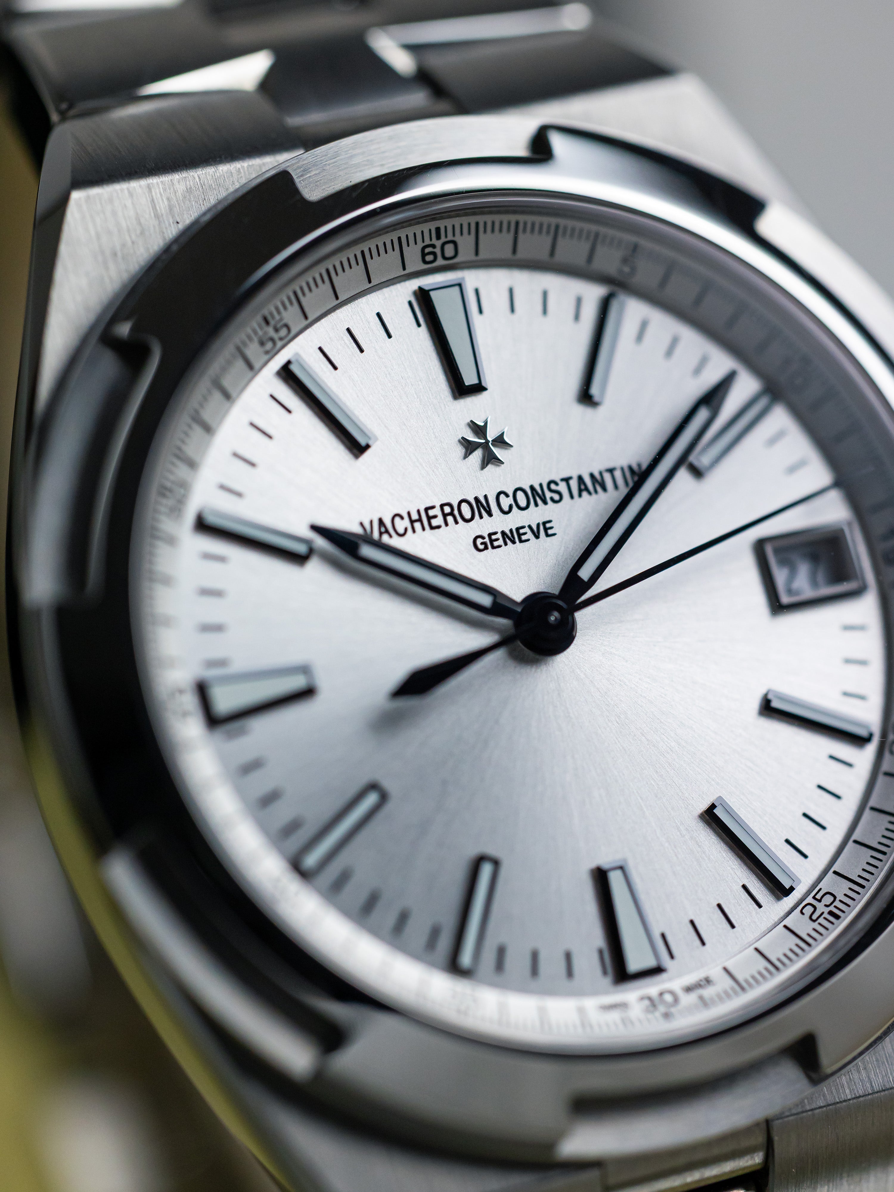 2022 Vacheron Constantin Overseas 41mm