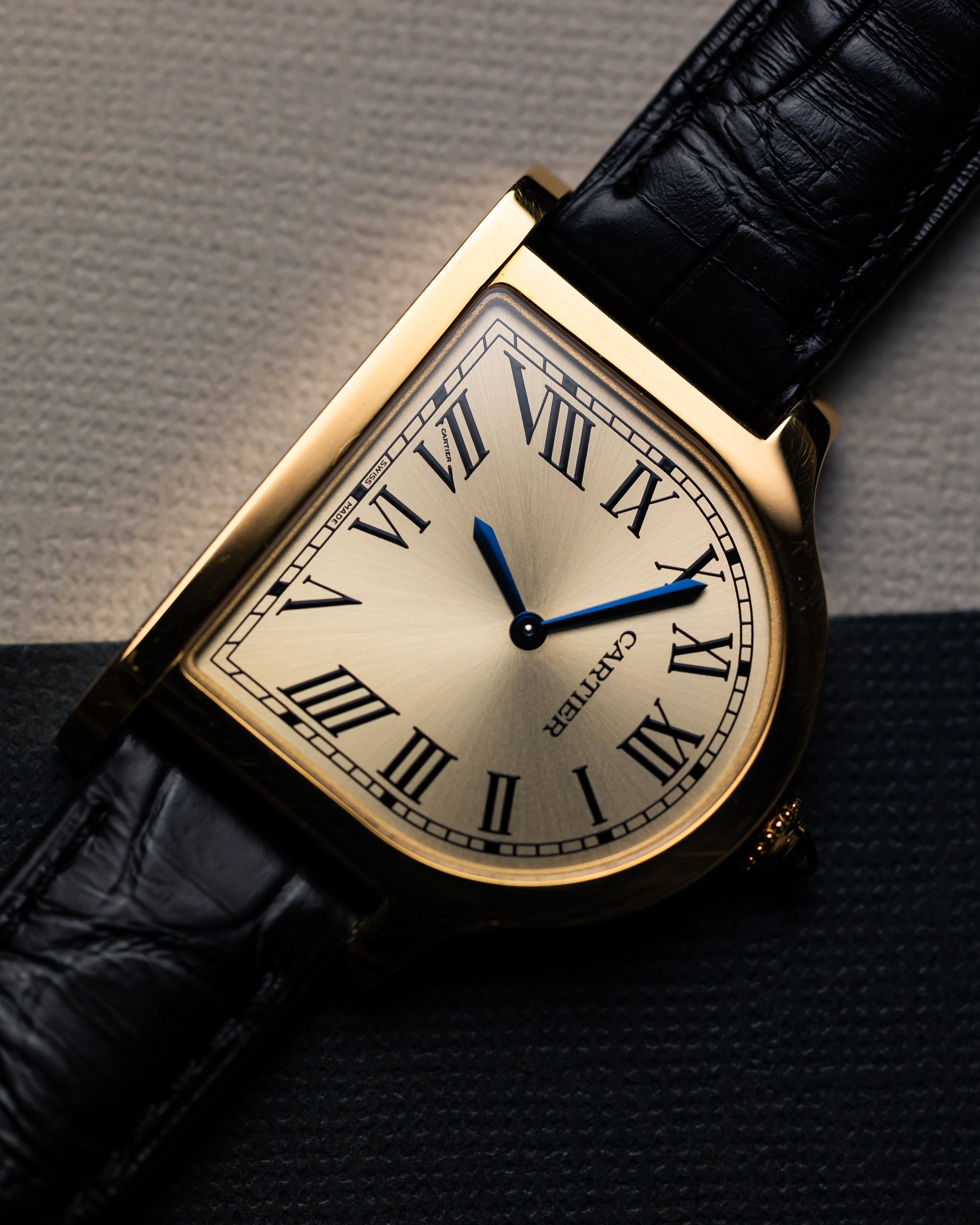 2022 Cartier Cloche de Cartier (CPCP) Yellow Gold