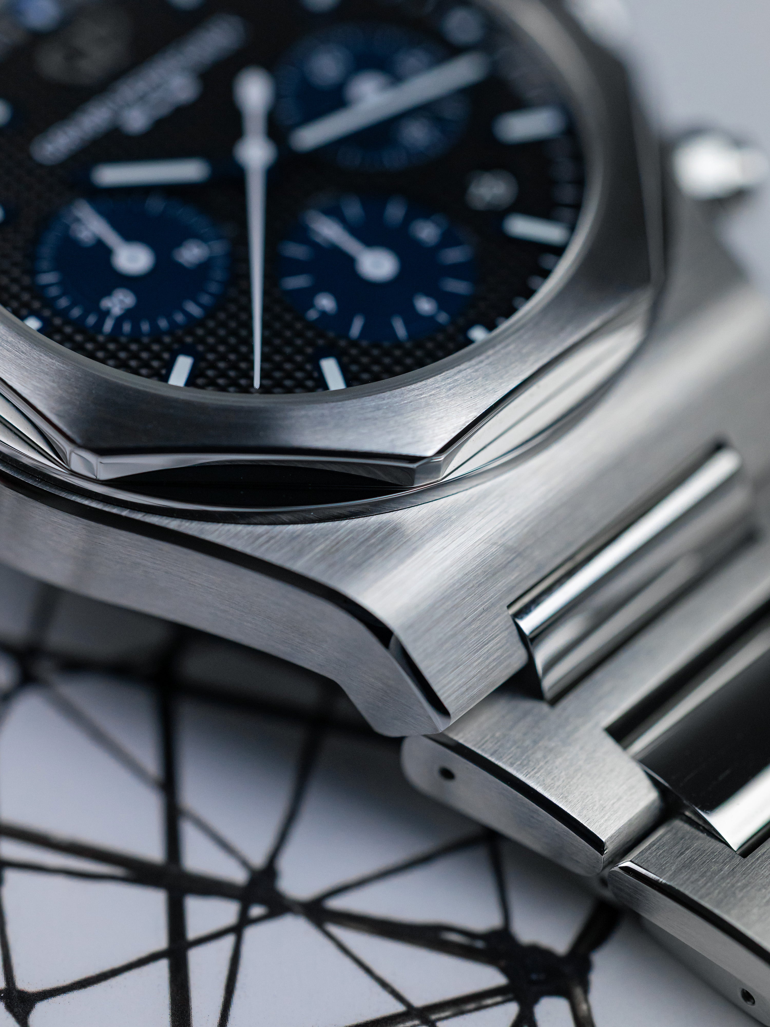 2025 Girard-Perregaux Laureato Chronograph