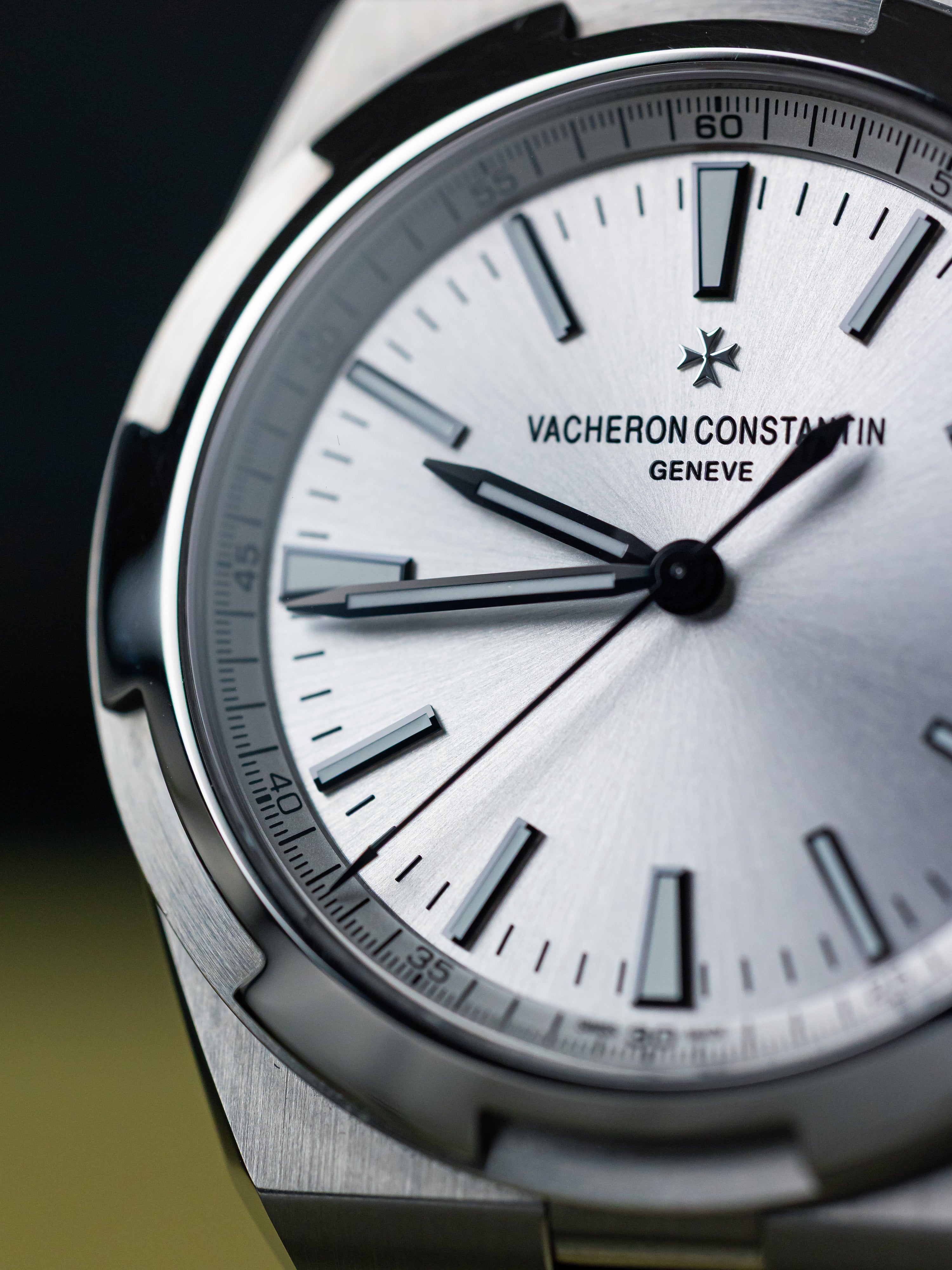 2022 Vacheron Constantin Overseas 41mm