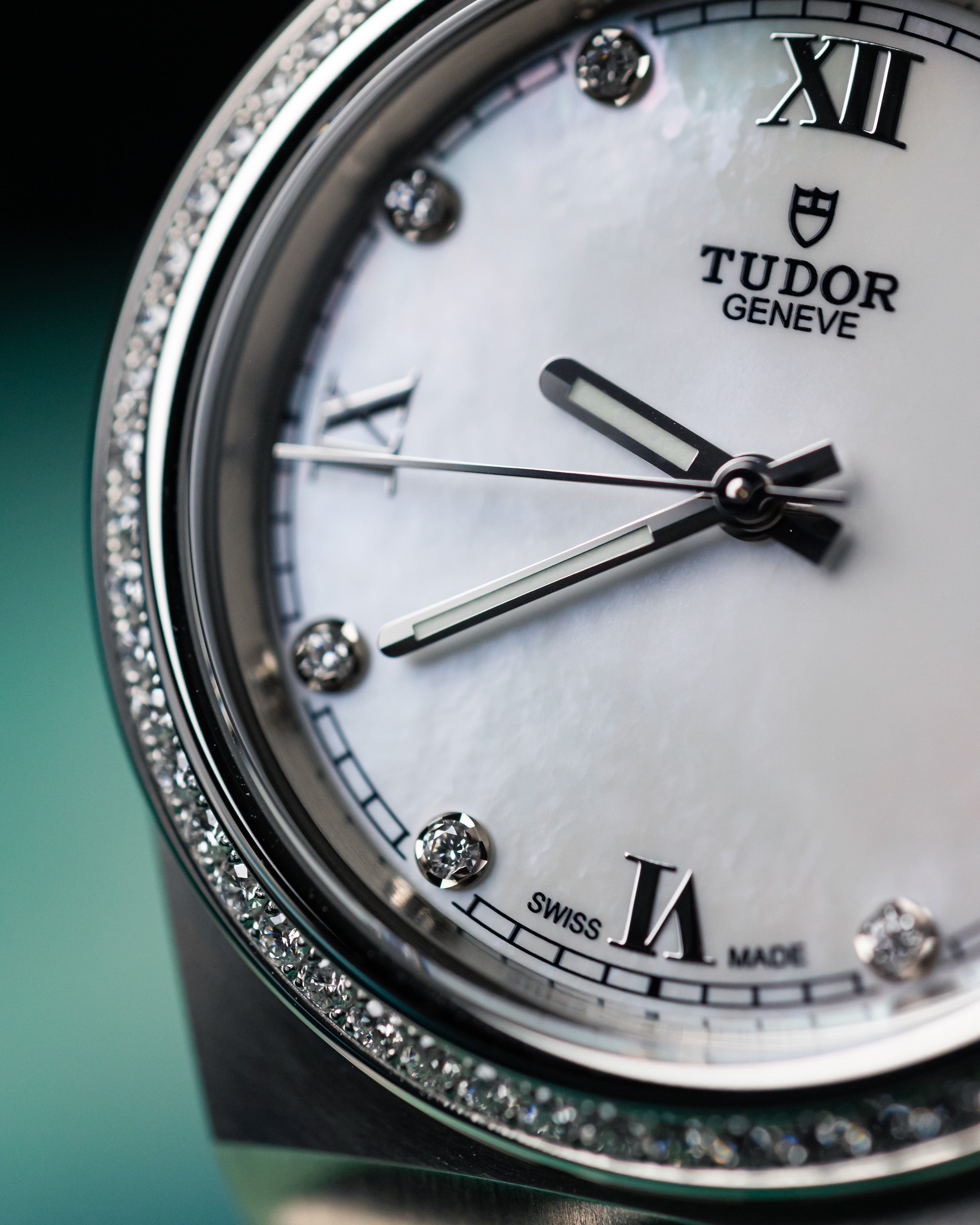 2025 Tudor Royal 28mm Diamond Bezel, Mother of Pearl Dial